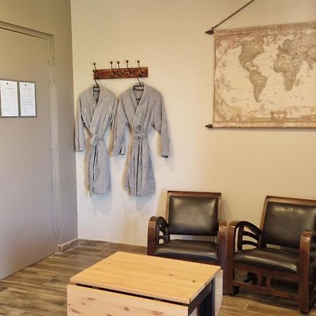 Bed and Breakfast Le Miroir Des Etoiles Pomport Esterno foto