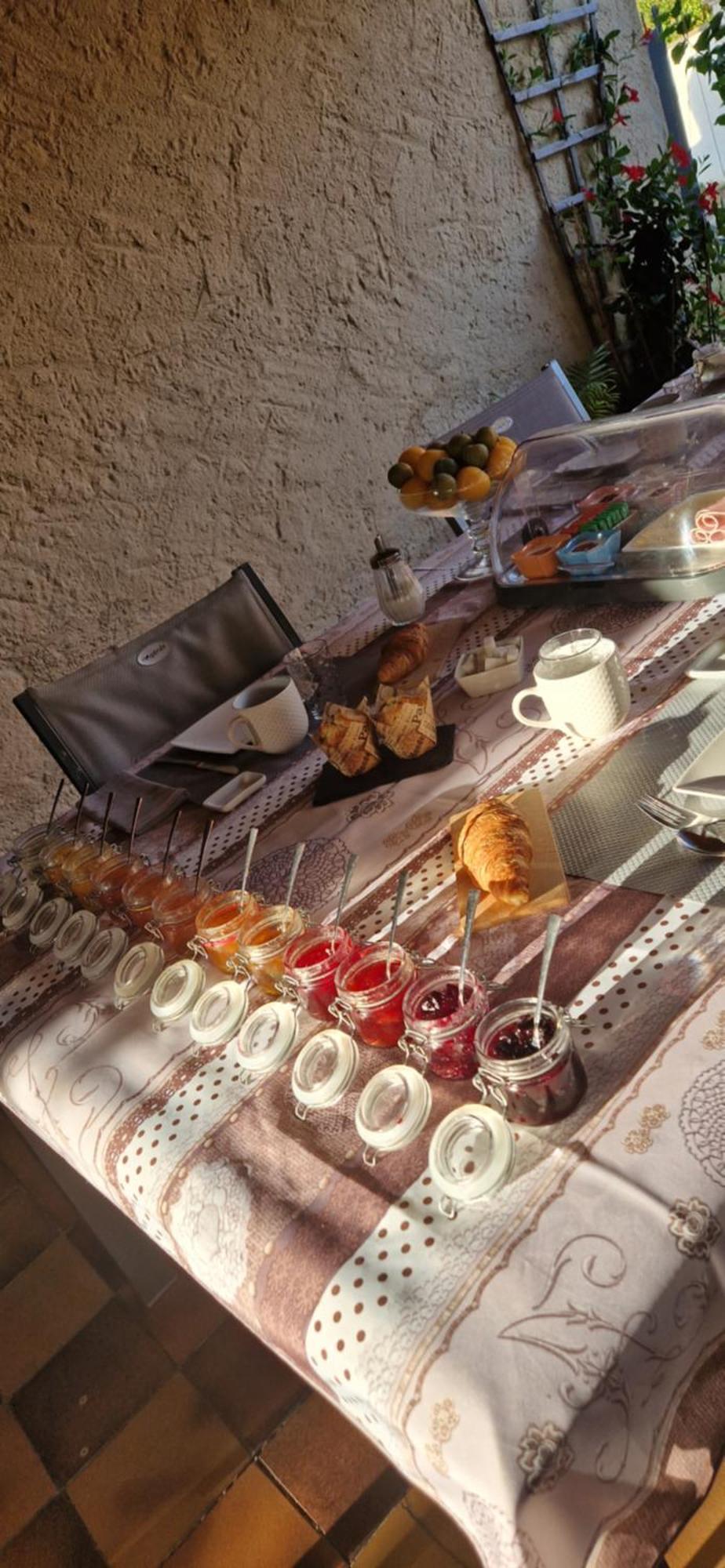 Bed and Breakfast Le Miroir Des Etoiles Pomport Esterno foto