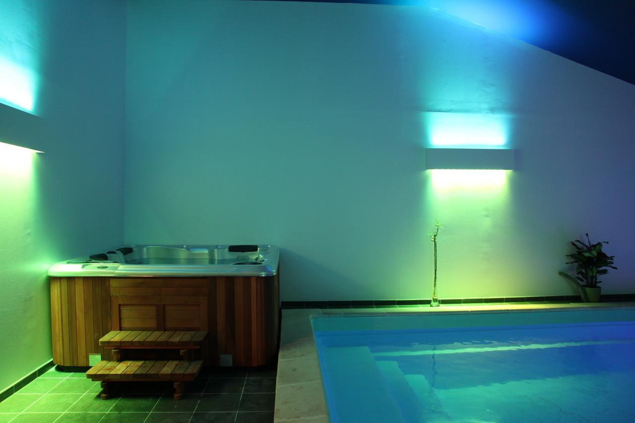 Bed and Breakfast Le Miroir Des Etoiles Pomport Esterno foto